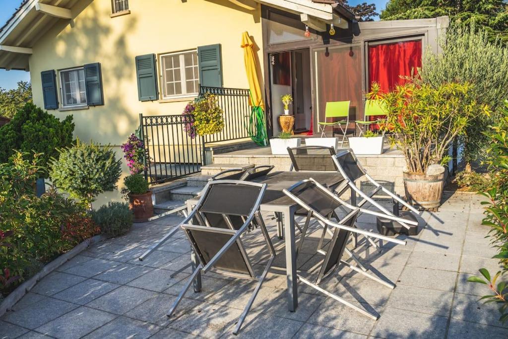 Cheerful Villa With Fireplace, Bath-Tub And Garden Noville Ngoại thất bức ảnh